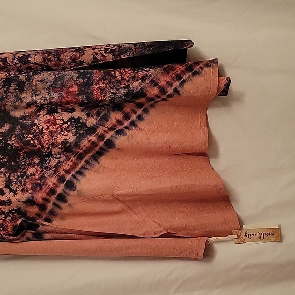 WORLD UNITY TOP - Picture 4 of 8